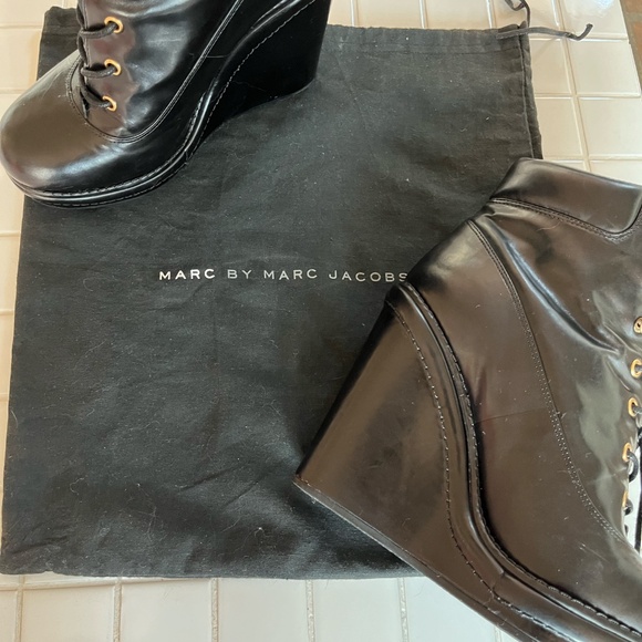 Marc by Marc Jacobs Combat Wedges - Picture 6 of 8